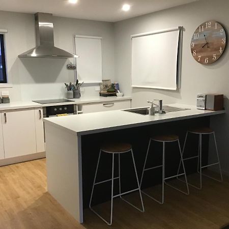 Cromwell Retreat Villa Екстериор снимка
