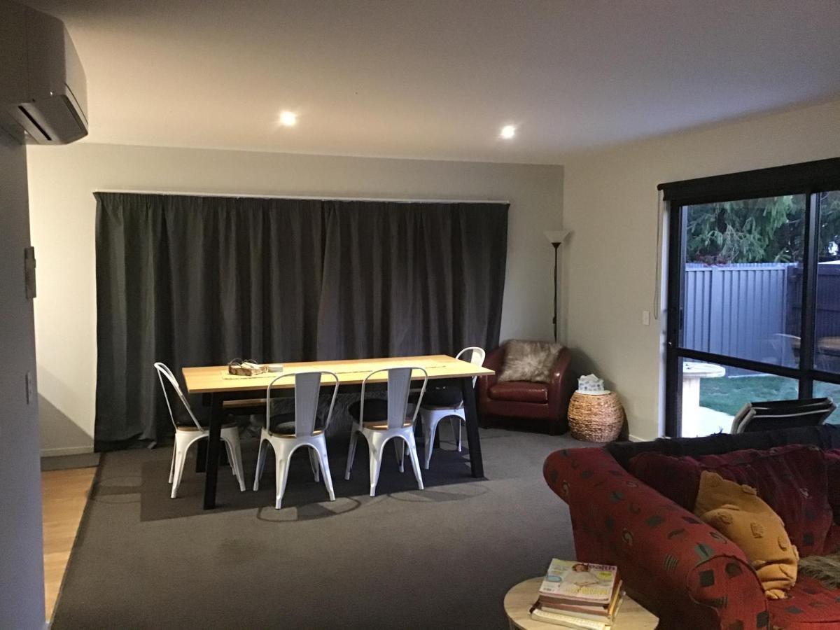 Cromwell Retreat Villa Екстериор снимка